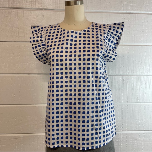 Vineyard Vines Tops - Vineyard vines ruffle sleeve cotton top
